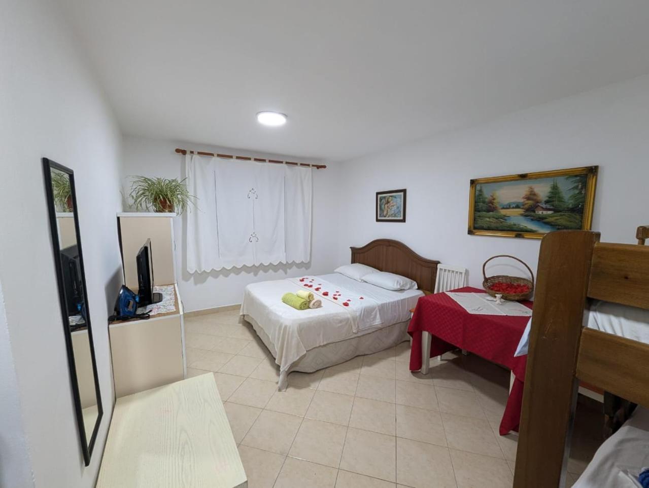 Apartamento Zhizelle Xhamllik'apartment Tirana