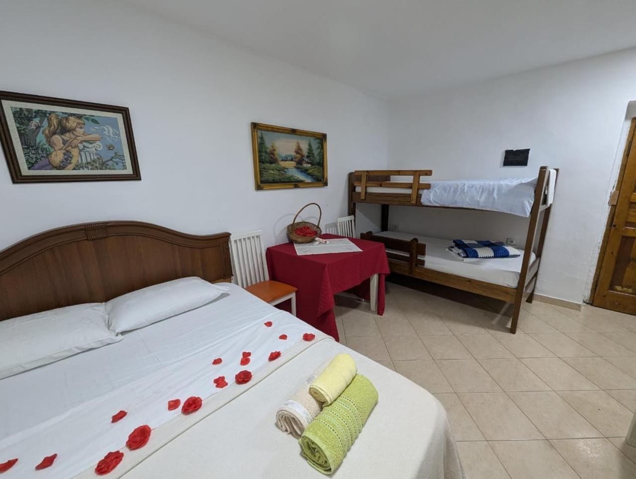 Apartamento Zhizelle Xhamllik'apartment *